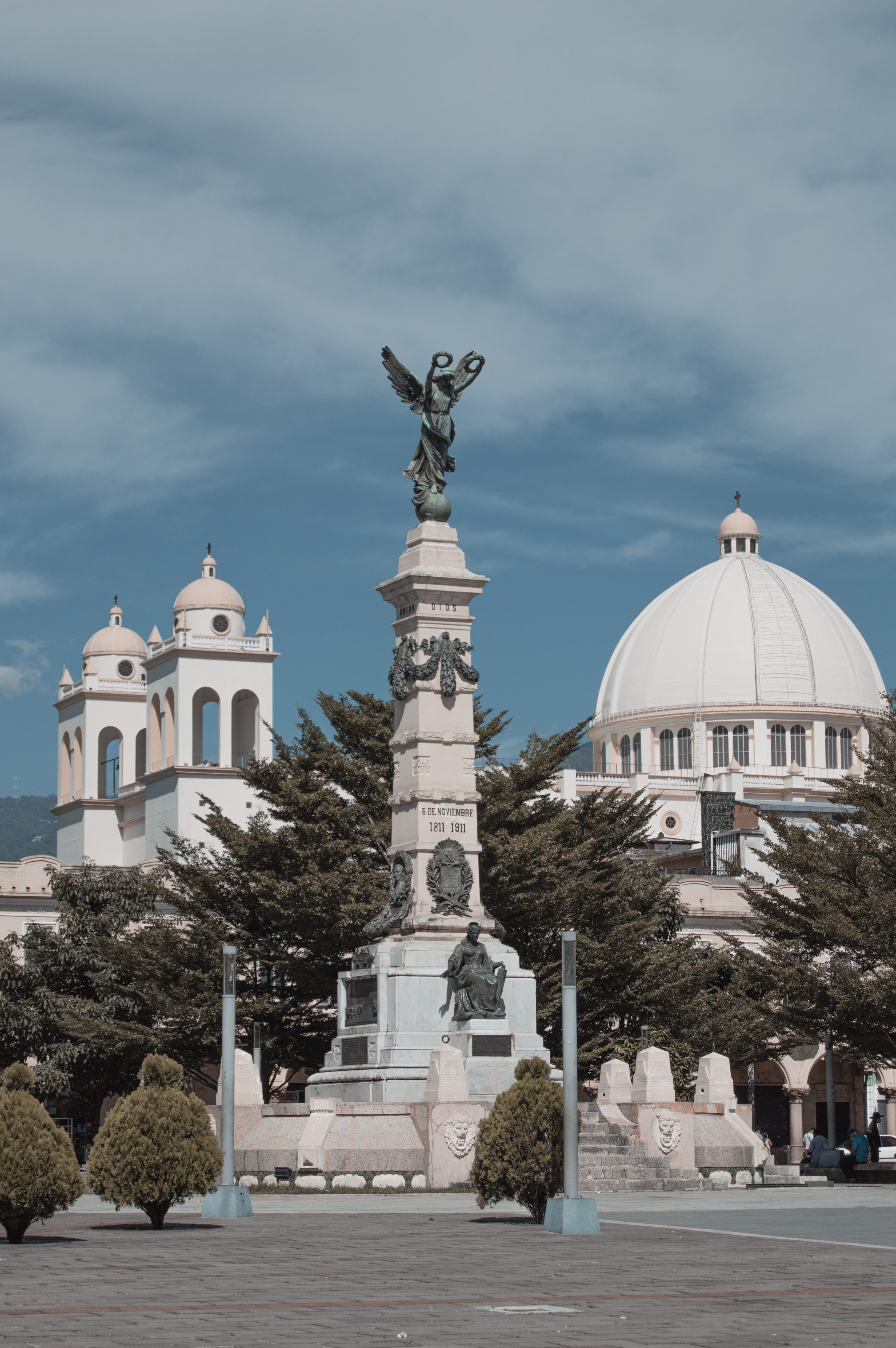 esau-gonzalez-L3B_KCP58OQ-unsplash