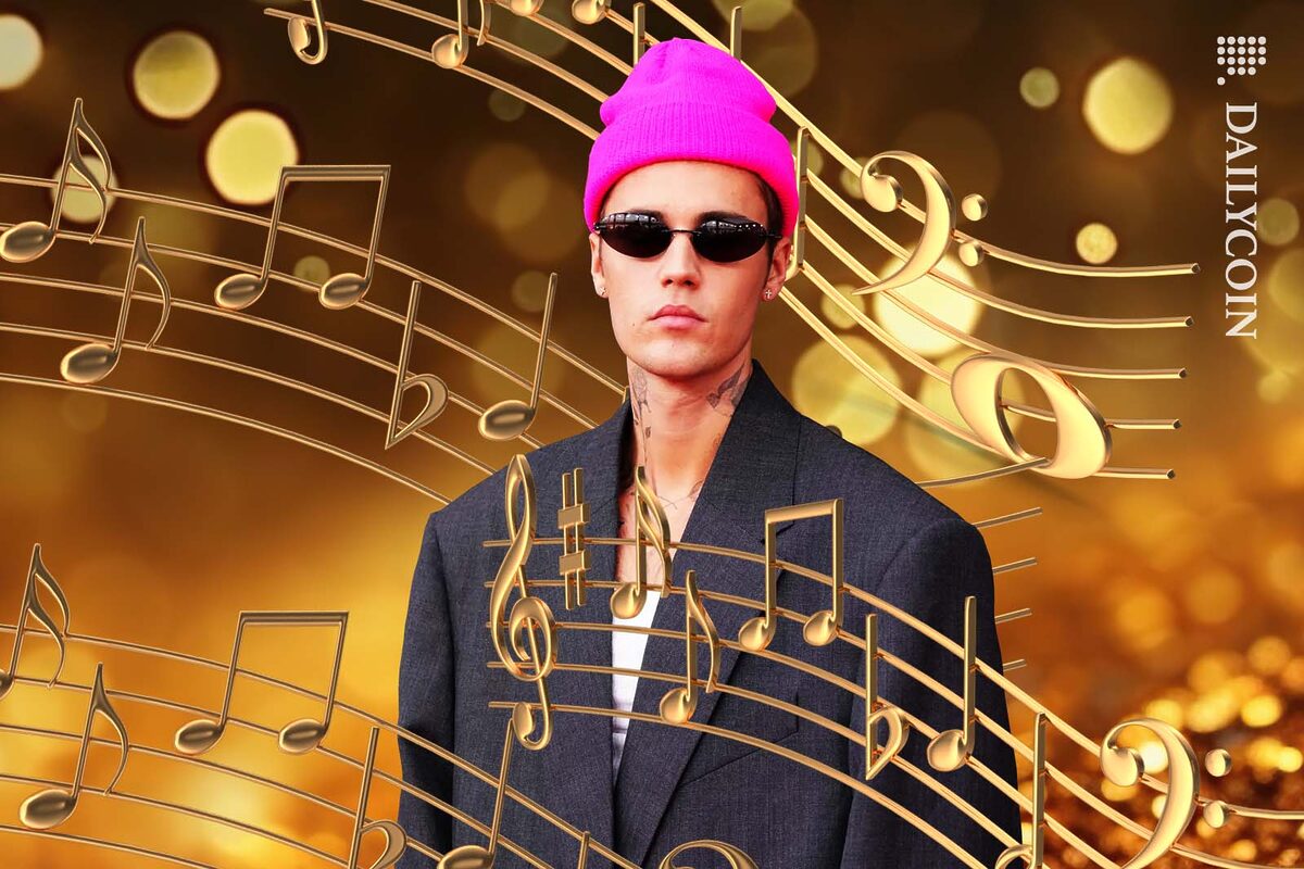 Justin Bieber surrounded by Glitter and golden musical notes.